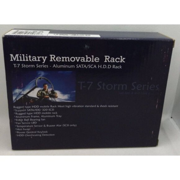 iStarUSA T-7-SA 1 x 5.25 Bay Military Series Sata 3.5 Hard Drive Mobile Rack - Picture 8 of 12